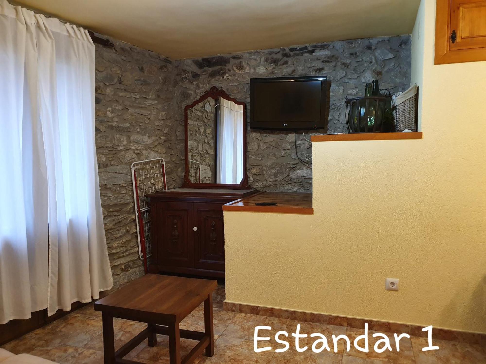 كيرالبس Apartaments Rurals XIX الغرفة الصورة